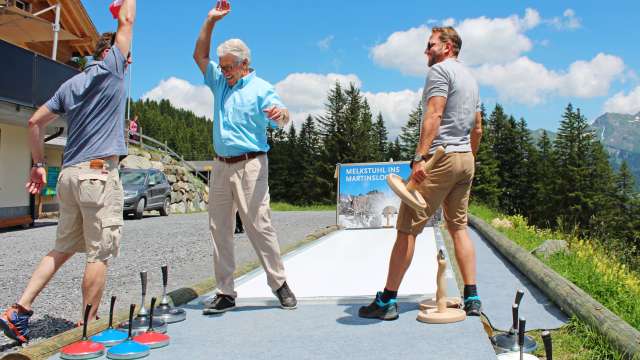Melkstuhl-Eisbahn und Geissglöggli-Bimbälä