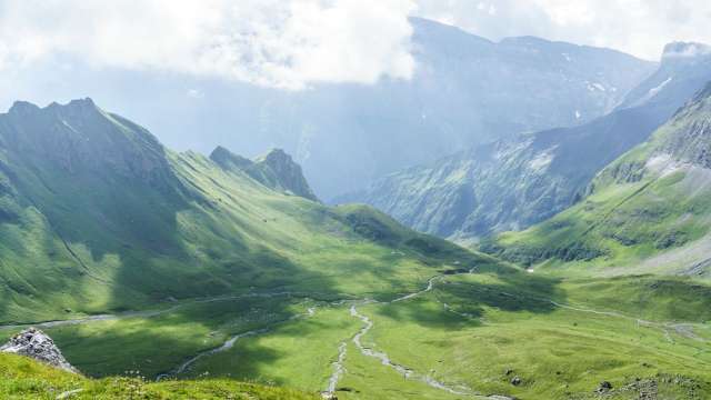 Das Berghotel Bischofalp im Blog über den Kärpf Trek